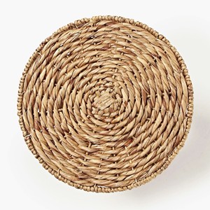 Mesa Auxiliar Redonda de Jacinto de Agua Natural Tejida a Mano de Alta Calidad para Decoración de Hogar, Hotel y Cafetería - Product Image 3