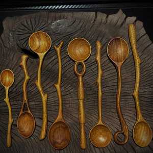 Cuillère à café en bois sculptée à la main avec décor d'oiseau, ustensile noir pour la cuisine, compatible lave-vaisselle et micro-ondes, pour la décoration de la cuisine - Product Image 4