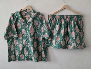 Conjunto de Pijama de Algodón con Estampado de Tigre Tejido a Mano, Ropa de Dormir Sostenible y Ropa de Estar por Casa de Verano, Camisa Clásica con Botones - Product Image 3