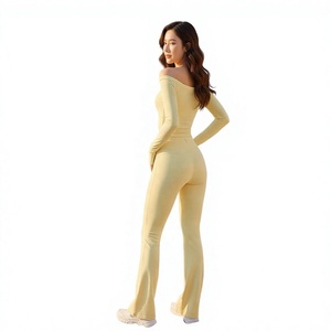Ensemble de yoga 2 pièces pour femmes, épaules dénudées, pantalon évasé taille basse, dentelle, sans couture, spandex, polyester, couleur unie, vêtements de sport - Product Image 4