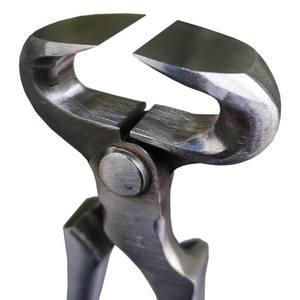 Pince à sabots de cheval durable et réutilisable avec coupe-ongles - Outils de fermeur robustes pour le sablage équin et les soins vétérinaires - Product Image 6