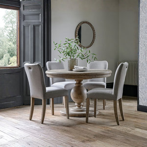 Ensemble de table à manger en bois traditionnel avec 4 chaises rembourrées, finition antique, design de dossier solide, pour la salle à manger à domicile - Product Image 1