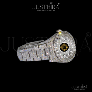 Reloj de Diamantes Moissanite VVS Premium para Hombre o Mujer con Elegante Engaste de Piedras para Uso Casual y Formal Disponible para la Venta - Product Image 3