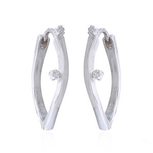 Sofisticados Pendientes de Aro Curvos en Forma de U de Plata de Ley 925 con Circonitas - Product Image 1