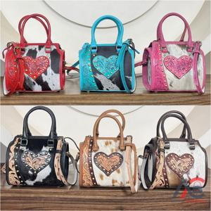 Bolso de Hombro Cruzado de Cuero Genuino de Vaca Grabado a Mano Estilo Western Vintage 2026 con Corazón Tachonado y Pelo para Mujer - Product Image 1