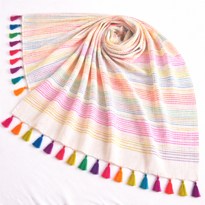 Écharpe longue pour femme EHRI 100% coton, brodée à la main, à pois, avec pompons faits main, respirante, légère, étole artisanale durable - Product Image 2