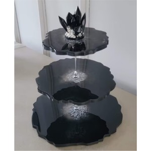 Moderno Soporte de Resina Epoxi Negra de 3 Niveles para Pasteles, Bandeja de Exhibición de Postres con Geoda de Ágata, Soporte Brillante para Cupcakes para Eventos y Fiestas - Product Image 2