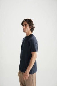 T-shirt pour homme à motif sublimé, manches courtes, coupe slim, séchage rapide, col rond, en polyester tricoté - Product Image 2