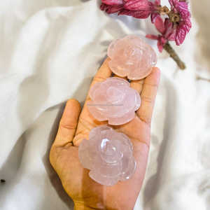 Figurine sculptée à la main pierre précieuse naturelle fleur de cristal de guérison pour la méditation Feng Shui et la décoration intérieure par le fournisseur en vrac de l'Inde - Product Image 6