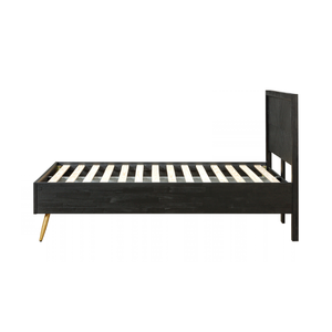 Cadre de lit en bois d'acacia de la collection GALAXY minimaliste avec tête de lit au design chevron unique et fabrication sur mesure - Product Image 1