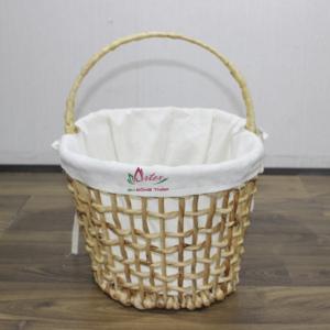 Panier de pique-nique tressé en jacinthe d'eau, panier de rangement pour fleurs avec doublure en tissu amovible et poignée - Product Image 5