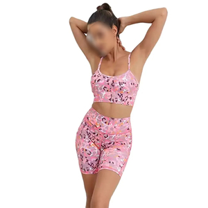 Conjunto Deportivo Personalizado con Sublimación de la Mejor Calidad, Ropa Deportiva Elástica para Gimnasio, Conjunto Deportivo para Mujer - Product Image 1