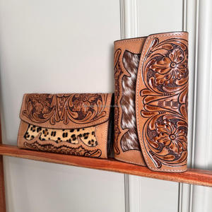 Porte-monnaie sculpté usiné à la main pochette étui de téléphone portefeuille élégant en fourrure de vachette multi-usages portefeuille carte en cuir véritable occidental pour les femmes - Product Image 3