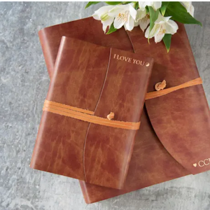 Cuaderno Romano A5 Personalizado de Cuero Reciclado Color Castaño, Diario Personalizado con Correa y Cierre para Oficina, Estudiantes y Viajes - Product Image 2