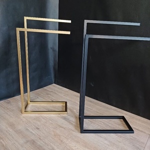 Support à serviettes double carré de luxe en acier inoxydable plaqué or avec base en marbre, moderne et autoportant pour salle de bain – LE MEILLEUR - Product Image 5