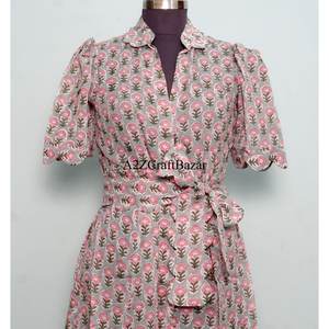 Robe midi florale Kangura pour femme, 100 % coton écologique, style Kangura, col en V, manches courtes, boutons décoratifs, lavable. - Product Image 4