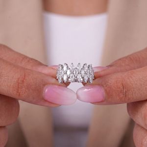 Bague Éternité Femme en Argent Sterling avec Diamant de Laboratoire Taille Marquise, Empilable, pour Usage Quotidien - Product Image 1