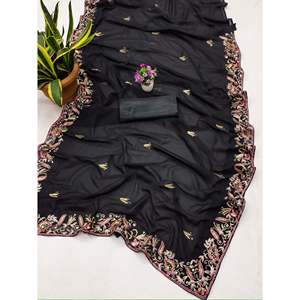 Sari de organza de silueta recta con bordados y lentejuelas para fiestas - Product Image 4