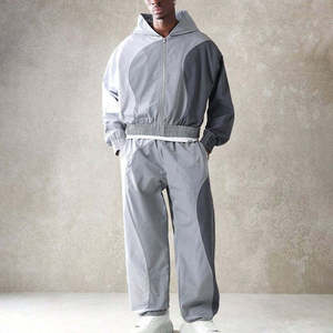 Ensemble de survêtement coupe-vent pour homme, veste à capuche zippée intégrale et pantalon, coupe ample, léger, résistant au vent, pour la course à pied et l'entraînement - Product Image 1