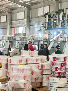 Bolsa de Plástico Negra para Compras, Bolsa de Transporte para Camisetas con Impresión Personalizada Directa de Fábrica, Venta al Por Mayor - Product Image 5