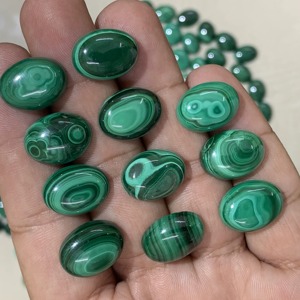 Pierre précieuse naturelle de qualité supérieure, malachite verte ovale, certifiée IGI, Rida Creations Rajasthan, 12x16, 12 carats, couleur mélangée - Product Image 5