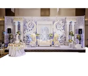 Hochzeit Faser Stege das Luxus-Foto von hübschen weißen und Flora Dekor Stege und gute antike Politur