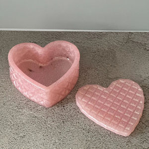 กล่องใส่เครื่องประดับเรซิ่นลายดอกไม้ทำมือสุดหรู กล่องเก็บเครื่องประดับเรซิ่นขนาดเล็กแบบกำหนดเองสำหรับของที่ระลึก - Product Image 1