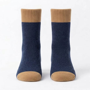 Chaussettes de football athlétiques avancées, construction légère, contrôle de l'humidité, textile de soutien, chaussettes de football d'équipe - Product Image 1