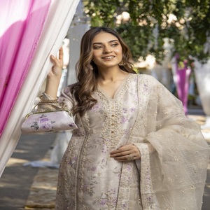Vestido de Organza Anarkali bordado para mujer, trajes de boda de 3 piezas y saris, ropa de fiesta India larga diseñada para niñas indias de Pakistán - Product Image 6