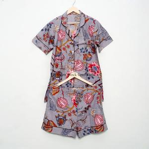 Hermoso y elegante conjunto de pijama corto de algodón hecho a mano en India, con estampado digital vintage, suave, para dormir, para mujer, primavera-verano - Product Image 6
