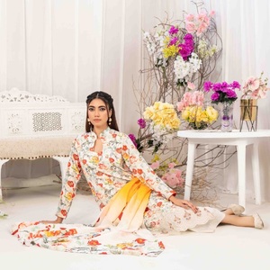 Salwar Kameez pakistaní de marca para niñas, trajes de viscosa bordados, trajes listos para usar, trajes de venta completa cosidos indios, trajes paquistaníes - Product Image 4
