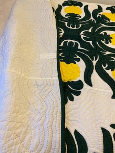 New Arrival 2026 Traditional Hawaiian Hand-appliqued Pineapple Quilt <b>Forest</b> <b>Green</b>, Gold & Cream Tropical Baby Quilt For <b>Bedding</b> - Product Image 5