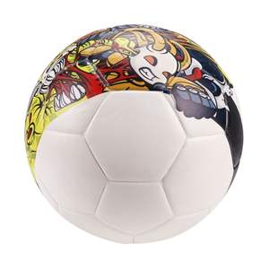 Ballon de football léger et écologique en cuir, taille personnalisée 4, avec logo personnalisé et construction cousue à la machine - Product Image 3