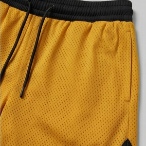 Shorts de basket-ball en mesh de haute qualité pour hommes, shorts de sport en mesh pour hommes, shorts de football unis pour hommes, shorts de course personnalisés pour le basket-ball - Product Image 4