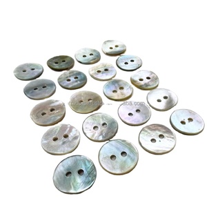 กระดุมเปลือกหอยมุกธรรมชาติคุณภาพดีที่สุด ผลิตด้วยมือ เป็นมิตรกับสิ่งแวดล้อม ออกแบบตามสั่ง สำหรับเสื้อเชิ้ต เสื้อสเวตเตอร์ เสื้อโค้ท แบบ 2 รู จากอินเดีย - Product Image 2