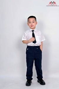 Camisa de Manga Corta Blanca para Niños de Primaria, Unisex, Tela TC 65% Poliéster 35% Algodón, Marca FMF Vietnam, con Botones Azul Marino, Disponible en Stock - Product Image 4