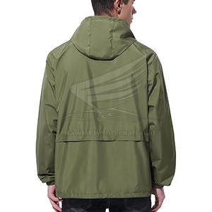 Chaqueta Impermeable con Capucha para Hombre, Estilo 2026, Transpirable, de Nailon/Poliéster, con Logotipo Frontal, Estilo Urbano, Hecha en Pakistán - Product Image 2