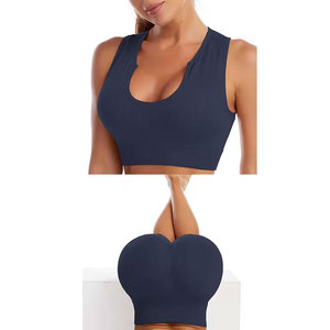 Conjunto Deportivo de Alta Gama para Mujer: Shorts de Yoga de Secado Rápido, Top Deportivo a Prueba de Impactos y Bra Deportivo - Product Image 3