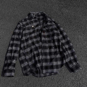 Chemise à carreaux surdimensionnée à manches longues pour homme, style vintage streetwear, ornée de strass, vente en gros - Product Image 6