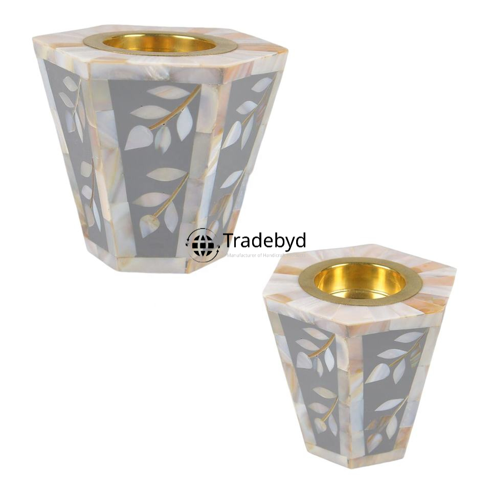 Available in different Colors