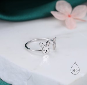 Anillo Abierto Súper Lindo de Conejo y Zanahoria en Plata de Ley Chapado en Oro de 14K, Anillo de Boda Ajustable - Product Image 3