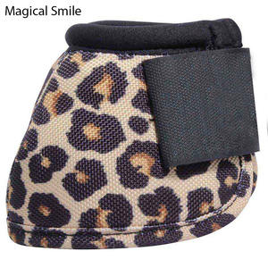 Protège-tibias de haute qualité pour chevaux, offrant une durabilité maximale, un confort et une adhérence optimales pour l'équitation, les courses et l'entraînement. - Product Image 1