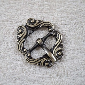 buckle <b>Decorative</b> Pattern <b>Retro</b> Zinc Alloy Clothing MEDIEVAL Belt Buckle Ornate Brass Buckle, 16th-17th century TT-7920 S - Product Image 1