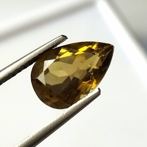 Tourmaline Jaune Doré Naturel Taillée en Poire 7mm x 4mm Zambie 2.15 Carats Effet Feu pour la Fabrication de Bijoux Pierres Précieuses Saphir - Product Image 3