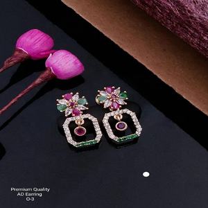 Pendiente exclusivo de joyería tradicional para mujer para bodas y fiestas Disponible al precio más bajo de pendiente de la India - Product Image 4
