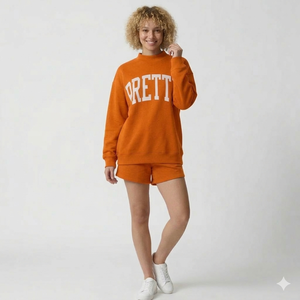 Conjunto de Top de Cuello Alto y Pantalones Cortos para Mujer, con un Estilo Relajado y un Toque Premium, que Ofrece una Apariencia Elegante - Product Image 1