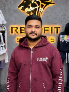 Sweat-shirt à capuche zippé pour homme, couleur bordeaux, avec clous décoratifs et fermeture éclair, style streetwear décontracté, coupe classique, en coton, effet vieilli - Product Image 1