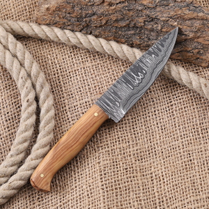 Cuchillo Nórdico de Acero de Damasco con Hoja Fija para Caza, Desollado y Camping, Mango de Madera de Olivo, Espiga Completa, Grado Industrial - Product Image 4