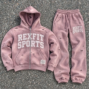 Ensemble de survêtement imprimé deux pièces personnalisé unisexe, haut à capuche zippé décontracté avec détails vieillis, pantalon de survêtement à chevilles élastiques, étiquette personnalisée - Product Image 2