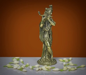 Statue de Lord Krishna en laiton, faite à la main, idole religieuse hindoue, figurine traditionnelle, décoration de table, objet décoratif - Product Image 2
